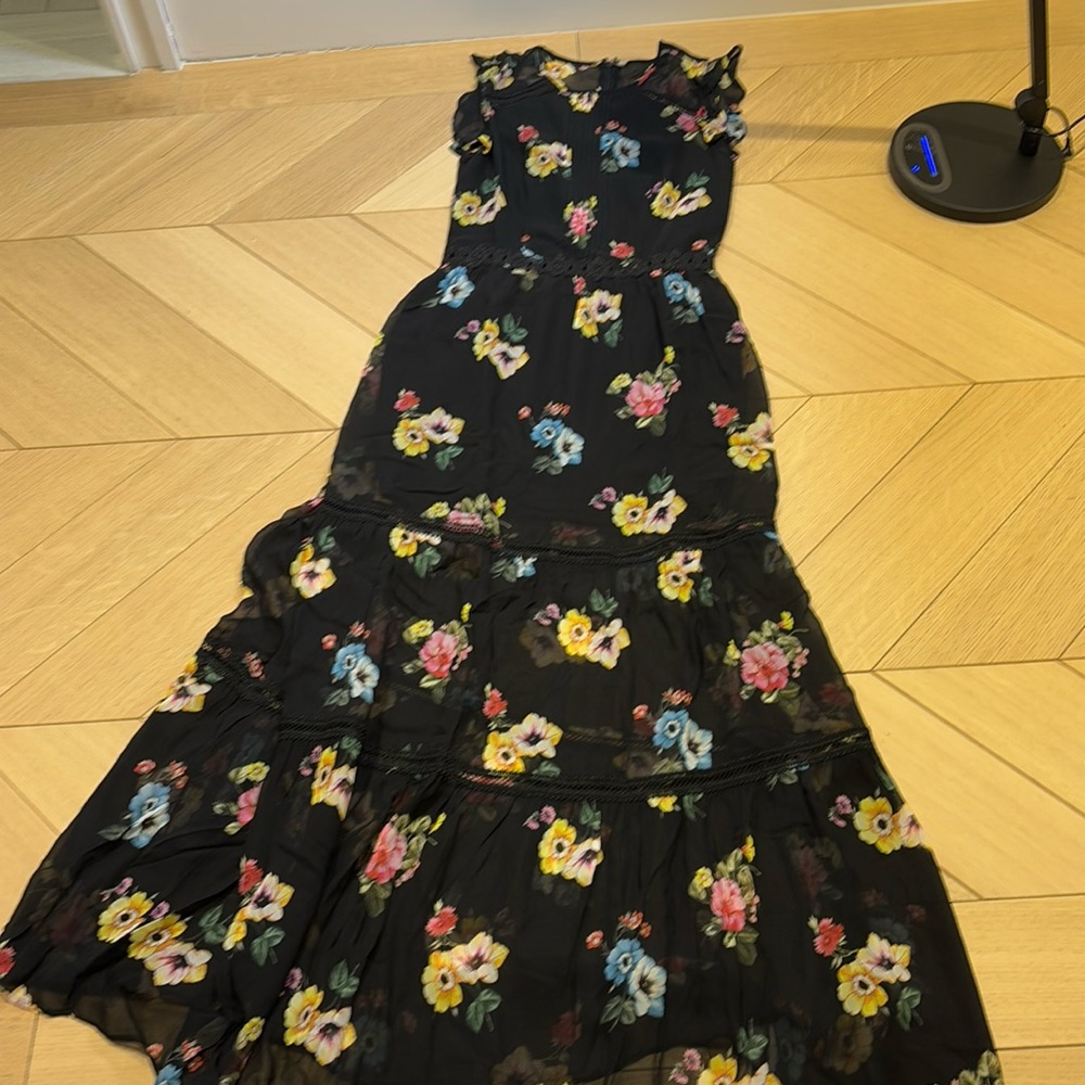 Misty mynx size XS Black floral dress